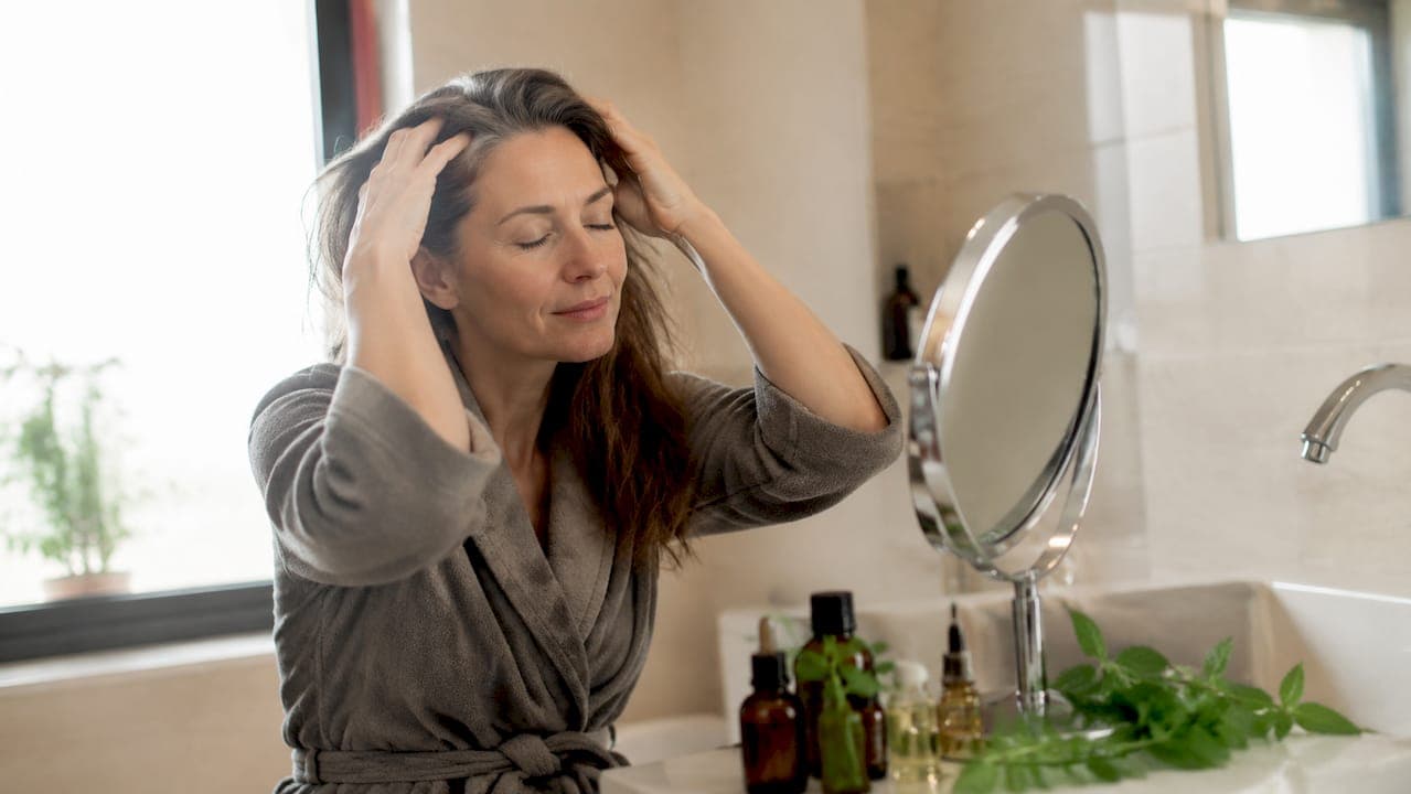 Saisonaler Haarausfall: Tipps zur Vorbeugung